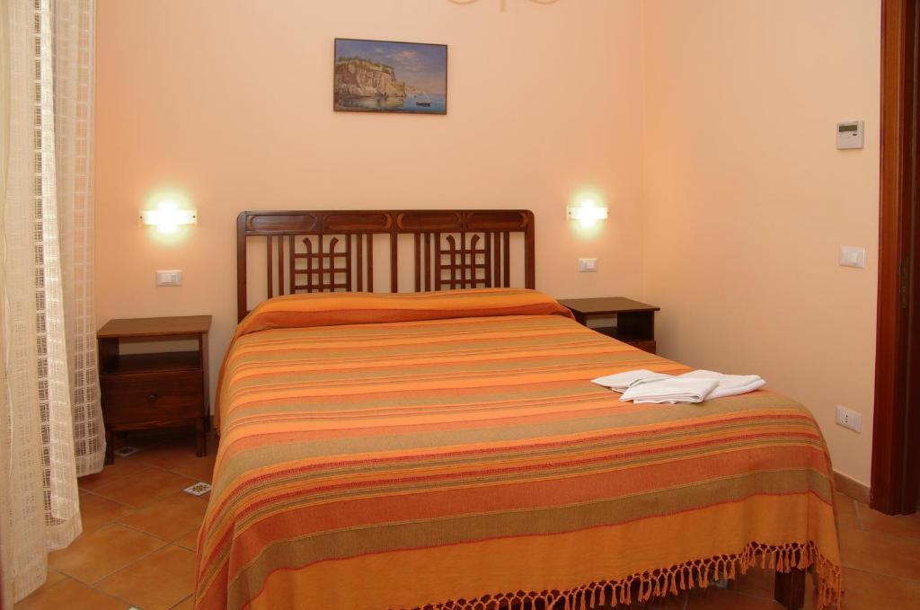 DolceVitaSorrento Guest House Quarto foto